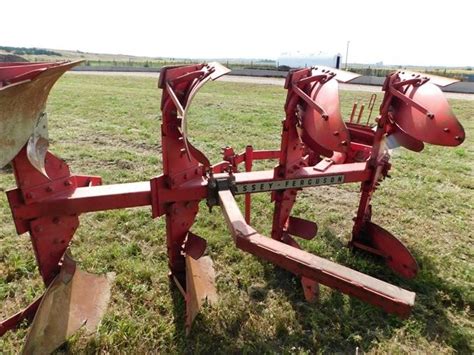 Massey Ferguson Mf57 4 Bottom Roll Over Reversible