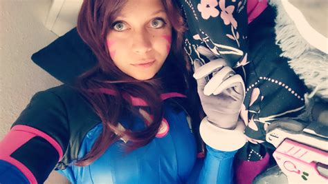 D Va Cosplay 3 I Play To Win By Maikeamaterasu On Deviantart