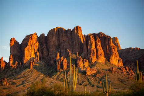 5 Hikes To Do In The Superstition Mountains Outside Of Phoenix Arizona