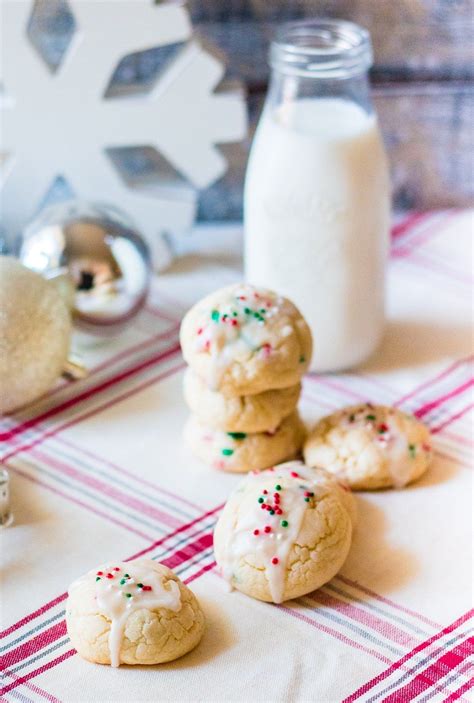 Christmas cream cheese cookies, you guys!! Christmas Cream Cheese Cookies are going to be your new ...
