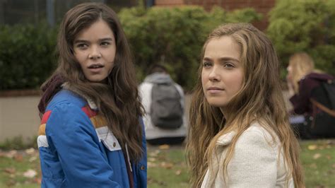 Edge Of Seventeen Movie Review Is It The New Mean Girls Glamour Uk