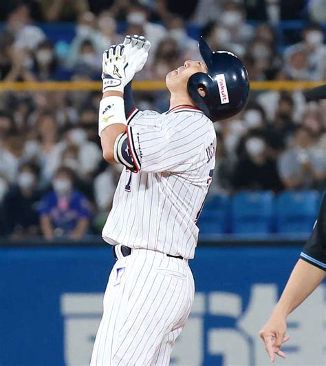 【ヤクルト】内川聖一が引退試合で同点打 スポーツ報知