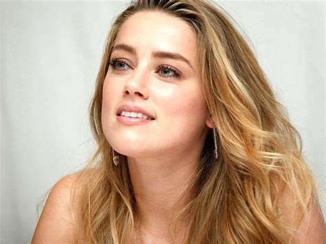 Amber Heard 2016 Heard Model Closeup Bonito Amber Actress Face