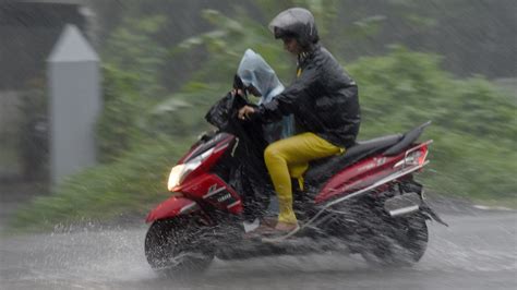 Kerala Heavy Very Heavy Rain Forecast Till Thursday The Weather