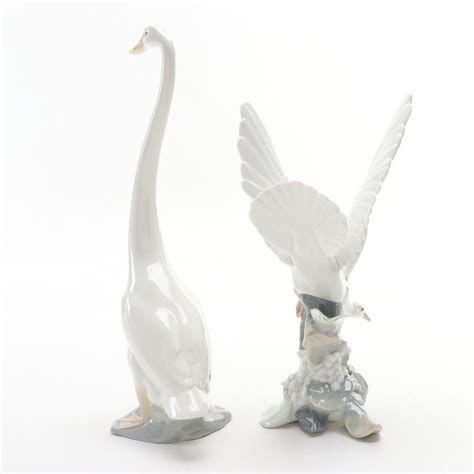 Lladró Turtle Dove And Nao By Lladró Goose Porcelain Figurines Ebth