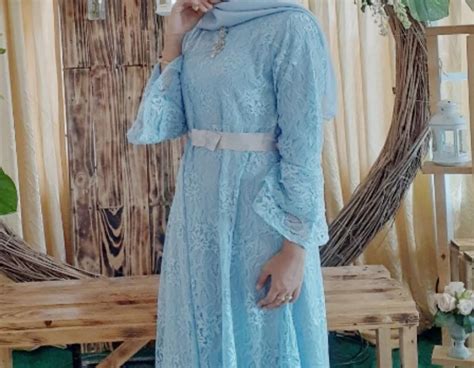 Contoh Baju Warna Biru Pastel 10 Inspirasi Outfit Kalem Dari Warna
