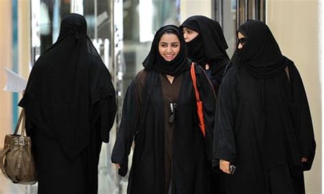 Islam Et Mariage En Arabie Saoudite Les Femmes Seront Informées De Leur Divorce Par Sms Le