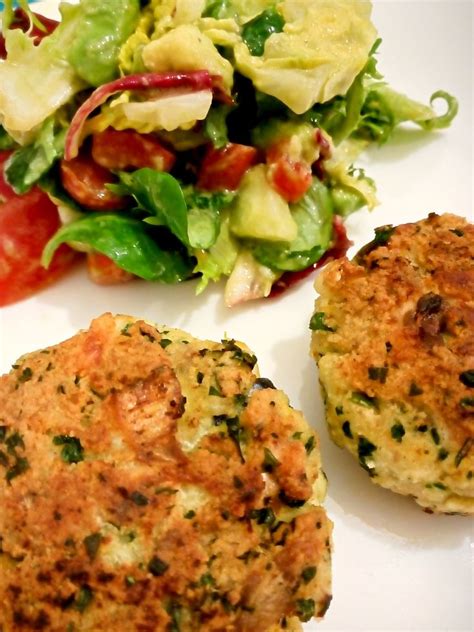 These low carb recipes are perfect for doing your weekly keto meal prep and batch cooking. Low carb perfect keto fishcakes | Recipe | Mackerel recipes, Haddock recipes, Fishcakes