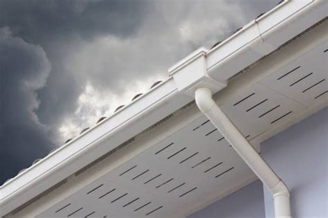 A Guide To Seamless Rain Gutters Everything You Need To Know