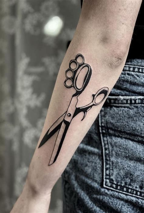 Scissors Tattoo Get An Inkget An Ink