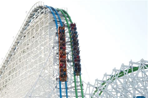 9 Of The Best Rides At Magic Mountain