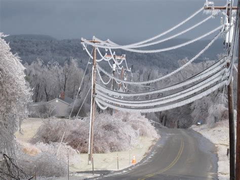 Freezing Rain And Its Effects On Power Lines Dtn