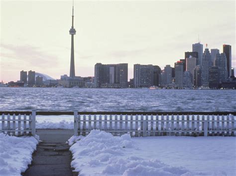 The Weather And Climate In Toronto Canada With Images Toronto Winter Toronto Canada Travel