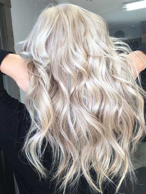 Style with a large round brush for a smooth surface with flicked tips. Pin on Hair