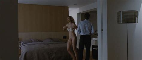 Nude Video Celebs Julie Gayet Nude Sans Laisser De Traces 2010