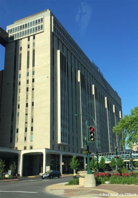It is consistently rated one of the top hospitals in the united states by u.s. Barnes-Jewish Hospital South - The Skyscraper Center
