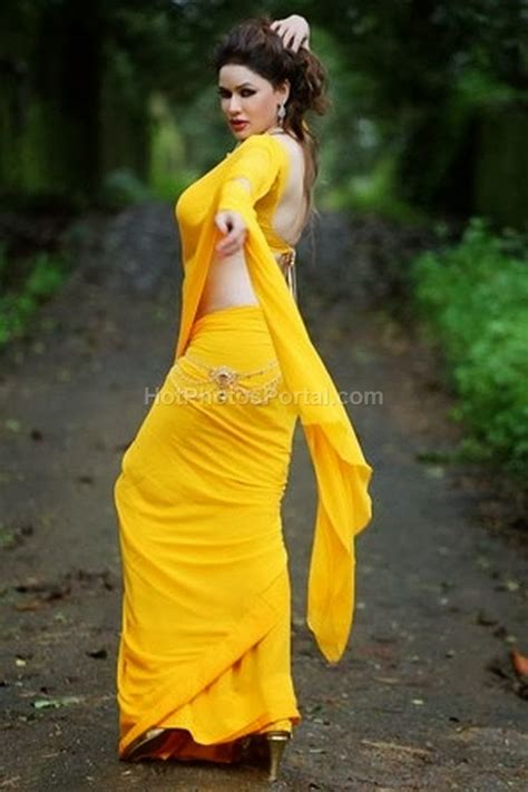 Actress Poonam Jhawer Hot Photos In Saree