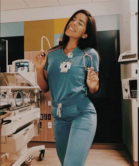 Pinterest Alyssaaguilarr Nursing Clothes Nurse Outfit Scrubs Nurse Inspiration