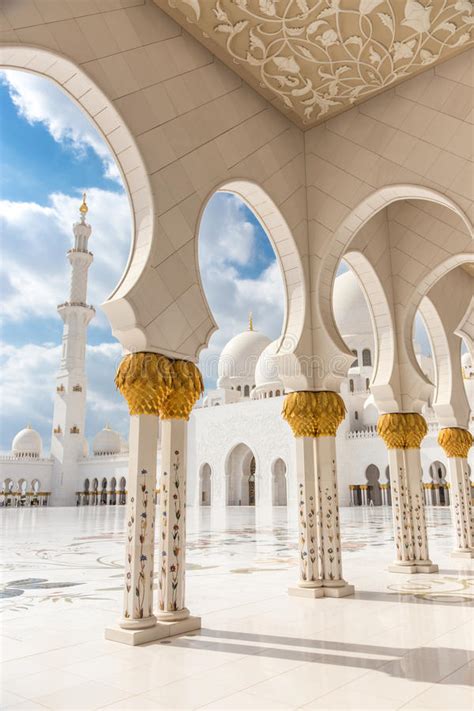 Sheikh Zayed Grand Mosque Abu Dhabi United Arab Emirates Stock Photo