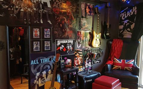 Pin On Gias Garage Punk Punk Rock Bedroom Remodel