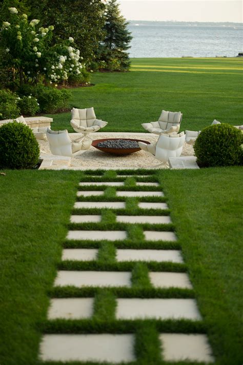 18 Amazing Stepping Stone Ideas For Your Garden Style Motivation