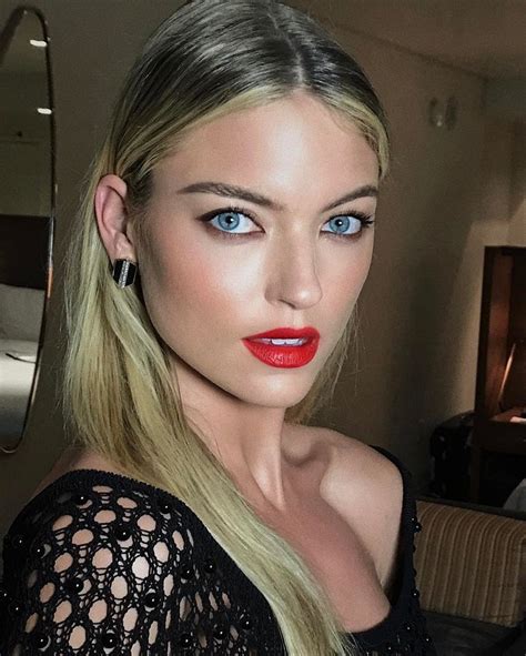 Martha Hunt By Hung Vanngo Martha Hunt Instagram Martha Hunt Sexy Beauty