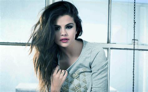 Selena Gomez Gorgeous Hd Celebrities 4k Wallpapers Images Backgrounds Photos And Pictures