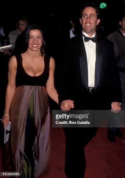 Jerry Seinfeld Shoshanna Photos And Premium High Res Pictures Getty Images