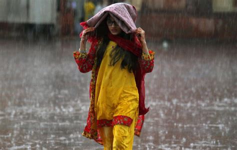 پاکستان میں پری مون سون بارشوں کا سلسلہ کب تک چلے گا؟ Urdu News اردو نیوز