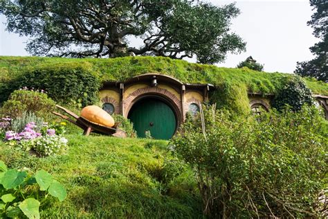 Hobbiton In The Footsteps Of Bilbo And Frodo Baggins I Wheel Travel