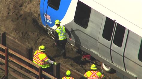 Photos New Bart Train Crashes Into Dirt During Testing In Hayward