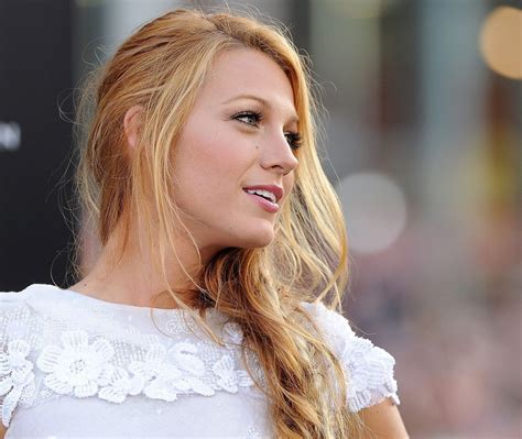 1280x1080 Blake Lively Truly Gorgeous Wallpapers 1280x1080 Resolution