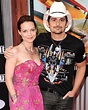 Meet Brad Paisley's wife, Kimberly Williams Paisley - Country Fancast