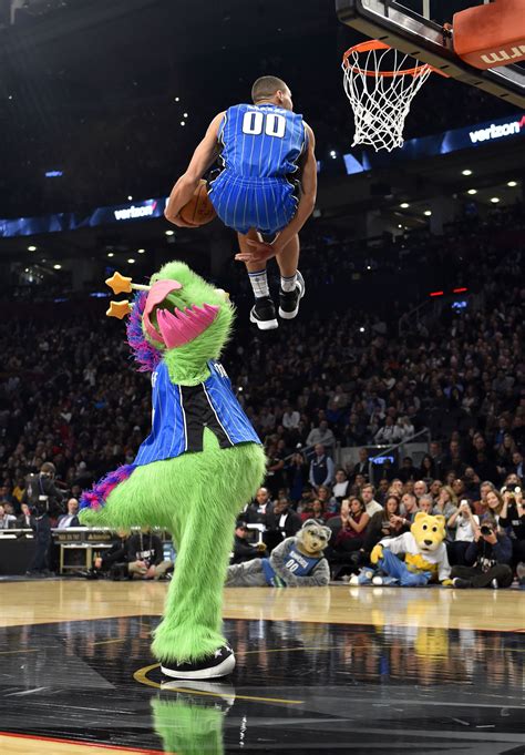 The 2016 Nba Dunk Contest In 7 Astonishing Photos