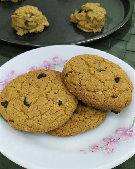 Resepi biskut untuk rujukan anda yang ingin membuat kuih raya sendiri. resepi biskut oat chocolate chip cookies subway diet ...