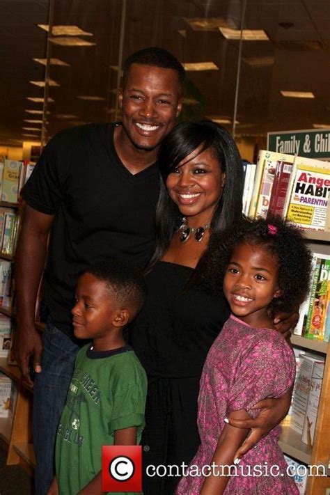 Flex Alexander Wife Shanice With Their Children Celebrity Couples In