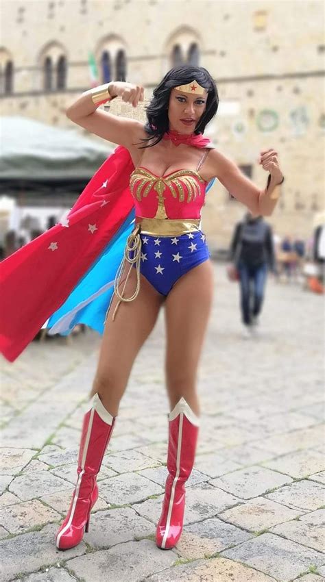 Wonder Woman Cosplay Wonder Woman Wonder Woman Cosplay