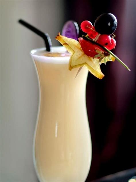 Pina Colada 13 Best Cocktails For Ladies More At Lifestyle