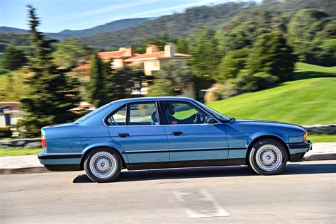 Bmw 5 Series A Look Back Through The Generations Bmw 5 Series E3426