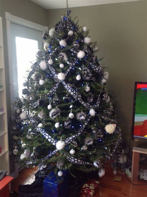 And with target's large collection of christmas ornaments, decorating is going to be all kinds of fun. My Pinterest inspired Dallas cowboys colors Christmas tree ...