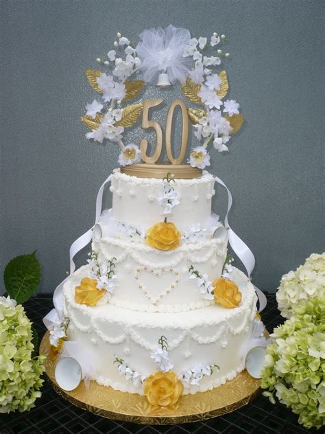 Pin By Mauline On Chili Wedding Anniversary Cakes 50th