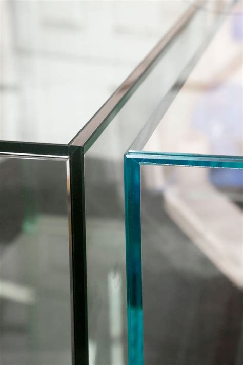 The Difference Between Clear Glass And Low Iron Glass