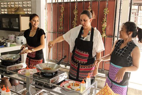 escuela de cocina tailandesa con chile rosado klook estados unidos