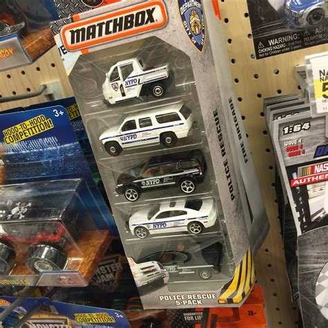 There Are A Ton Of Reasons To Love The New Matchbox Nypd 5 Pack