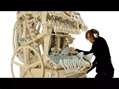 Video The Biggest Most Intricate Music Box Ever Built Just Blew My Mind