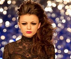 Cher Lloyd Biography - Facts, Childhood, Family Life & Achievements of ...