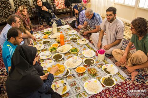 Dining Culture In Iranian Houses How To Eat When You Are A Guest