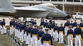 EE.UU.: Cadetes de la Fuerza Aérea celebran graduación con máscaras y ...