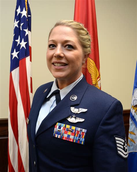 Tech Sgt Courtne The First Female Enlisted Pilot For The U S Air
