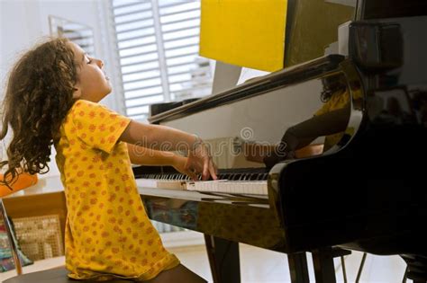 79489 Piano Stock Photos Free And Royalty Free Stock Photos From